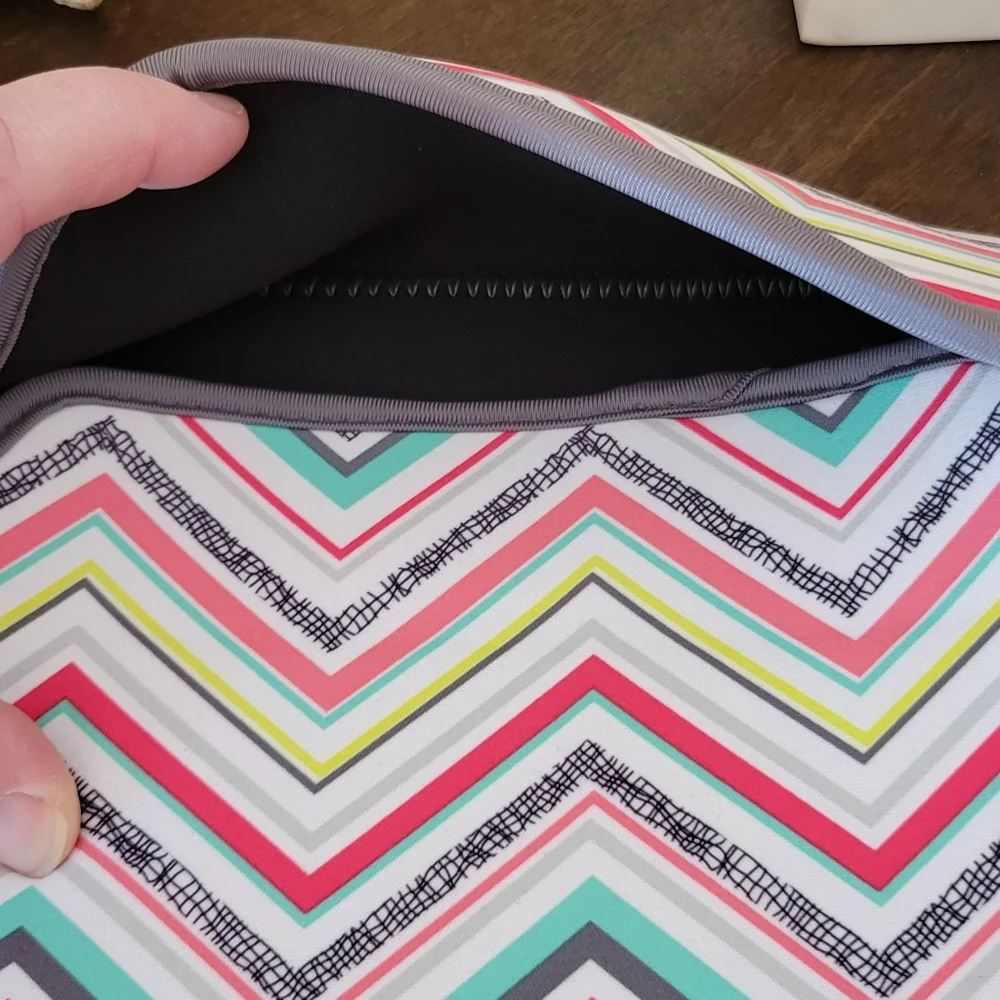 Thirty-One Tablet Sleeve